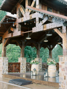 a rainy wedding day at swiftwater cellars