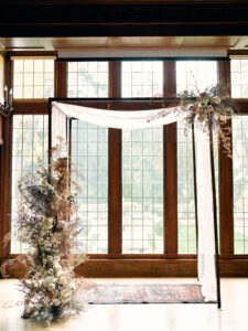 elopement vs micro wedding