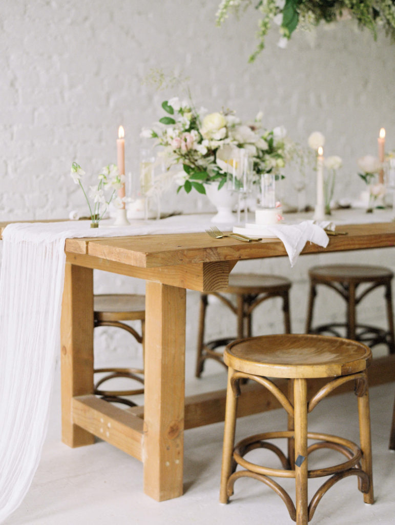 neutral wedding table decor