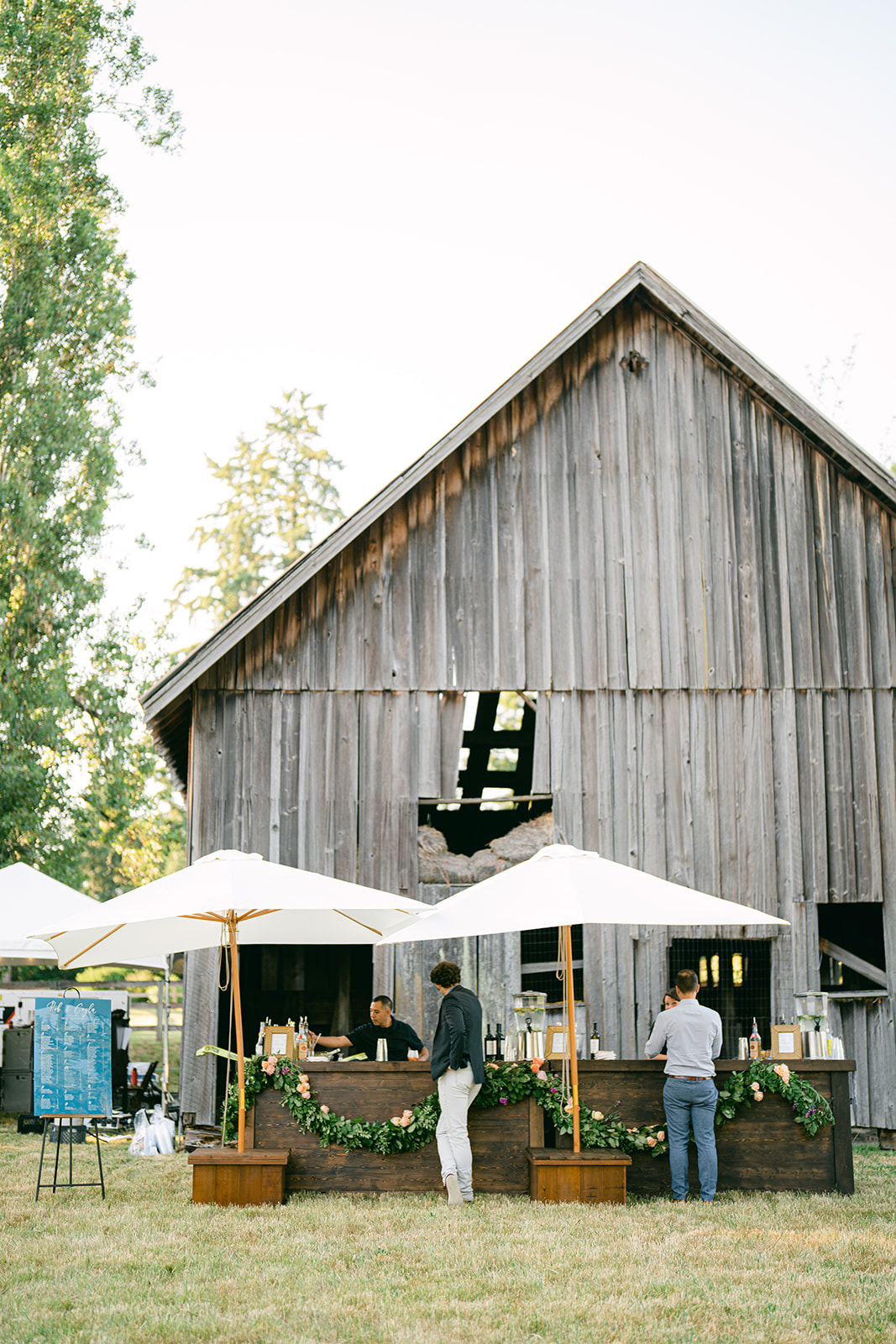 wanderment farms outdoor wedding